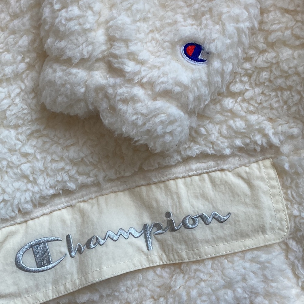Champion White Hooded Sherpa with Kangaroo Pouch - Picture 6 of 8